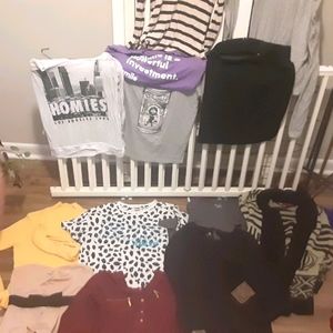 Various women's and juniors tops